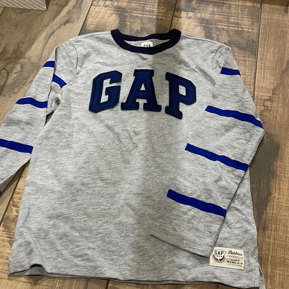 Gap kids. Size 8 NWOT top